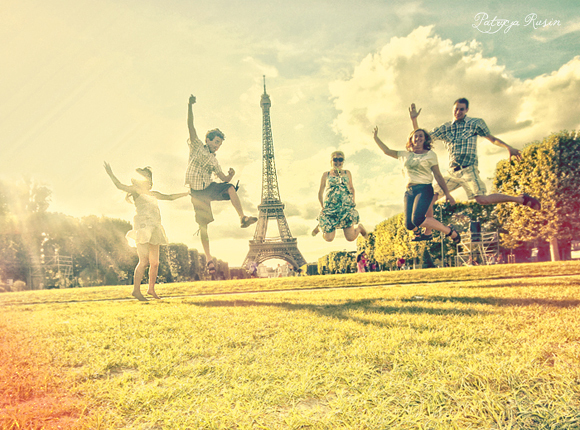 best-friends-eiffel-tower-friends-friendship-fun-Favim.com-198628